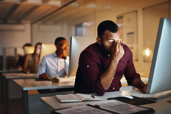 sitting-desk-unhealthy_opt